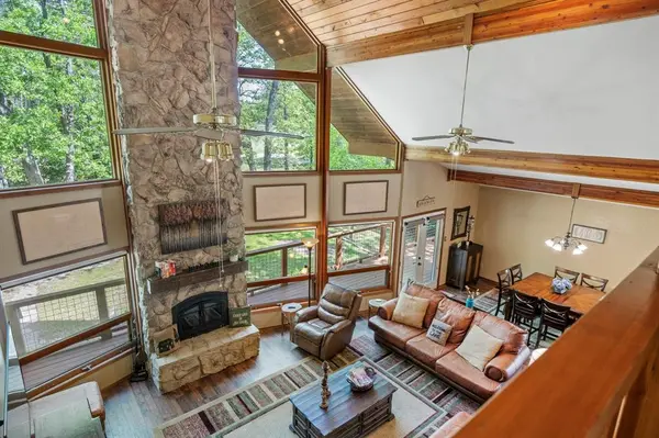 156 Spring Lake Knoll, Holly Lake Ranch, TX 75765