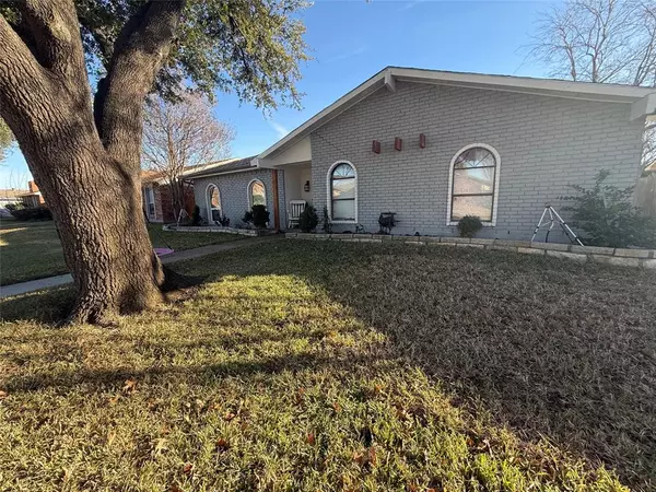 Carrollton, TX 75007,2104 Victoria Road