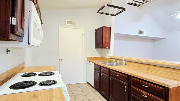 The Colony, TX 75056,4427 Chapman Street