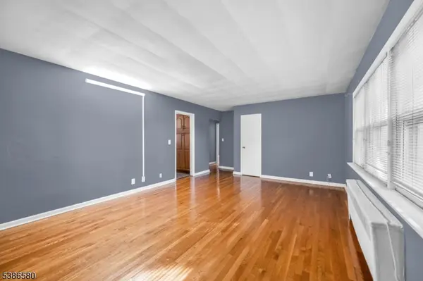 River Edge Boro, NJ 07661,6 gainesborough #1B