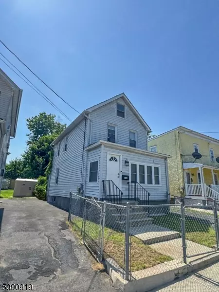 Plainfield City, NJ 07062,808 E 3rd St