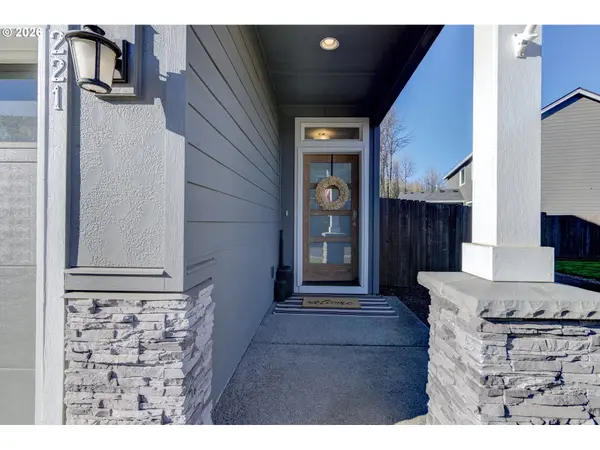 Ridgefield, WA 98642,221 S 39TH DR