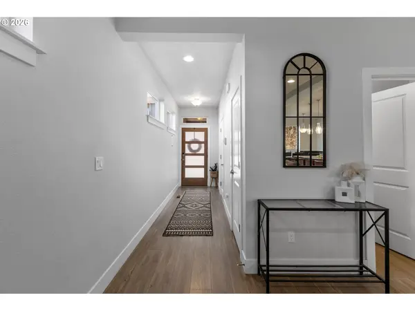 Ridgefield, WA 98642,221 S 39TH DR