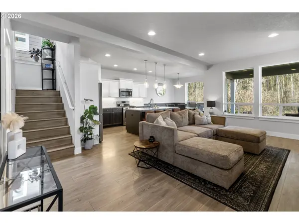 Ridgefield, WA 98642,221 S 39TH DR