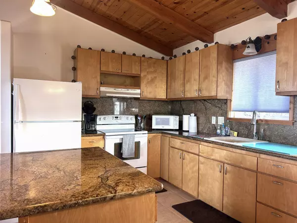 Ocean View, HI 96737,92-8962 HAWAII BLVD