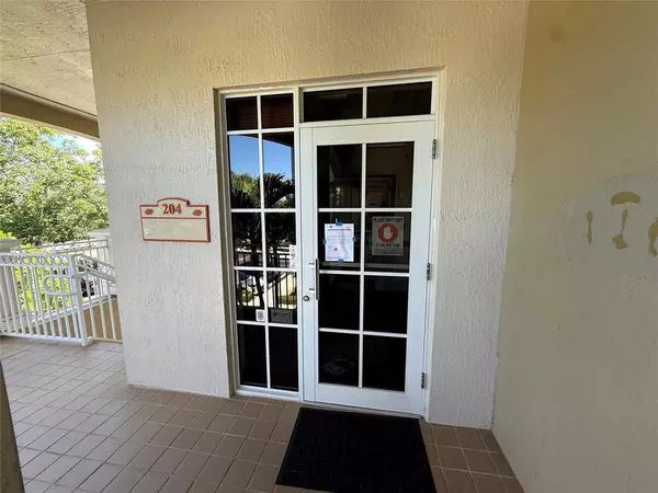 Pompano Beach, FL 33067,5401 N University Dr #Unit 204