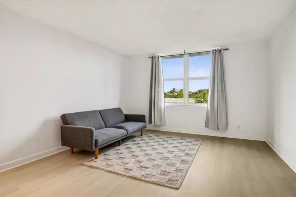 Fort Lauderdale, FL 33308,3000 N Ocean Blvd #405