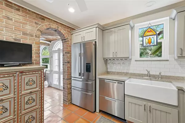 Fort Lauderdale, FL 33315,317 SW 16th St