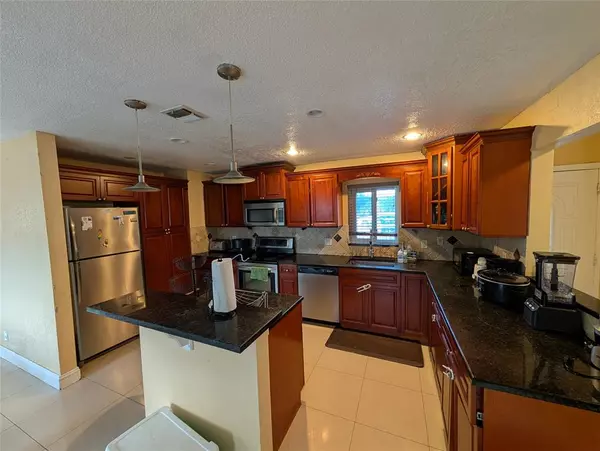 Royal Palm Beach, FL 33411,10318 Carmen Ln