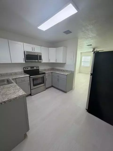 Riviera Beach, FL 33404,1310 W 28th St