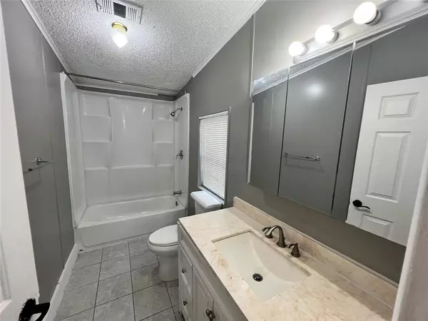 Delray Beach, FL 33444,825 SW 6th Ave