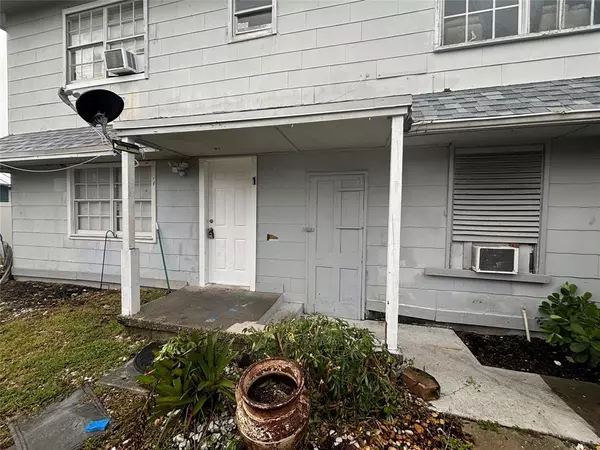 303 S J Street, Lake Worth Beach, FL 33460