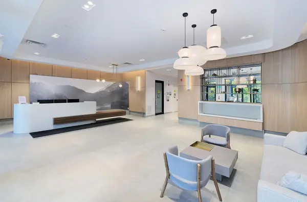 Barrie, ON L4M 0L7,185 Dunlop ST E #602