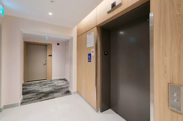 Barrie, ON L4M 0L7,185 Dunlop ST E #602