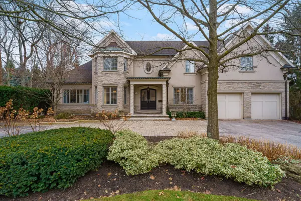 Oakville, ON L6K 3Y4,94 Shorewood PL S