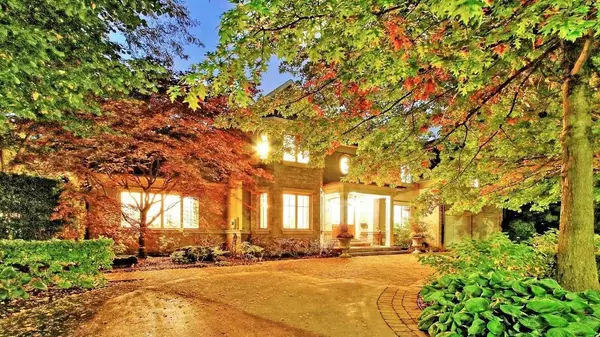 Oakville, ON L6K 3Y4,94 Shorewood PL S