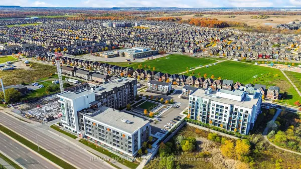 Oakville, ON L6M 5N4,95 Dundas ST W #004