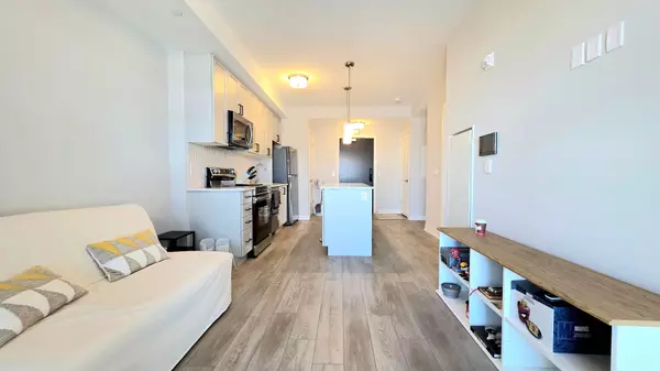 Milton, ON L9E 1Z5,490 Gordon Krantz AVE #502