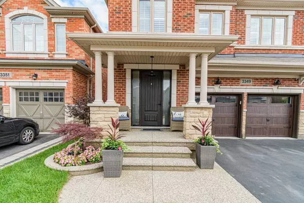 Burlington, ON L7M 0L3,3349 Marble Gate