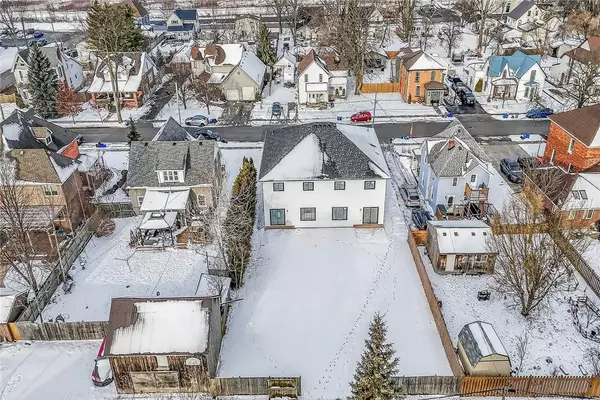 Haldimand, ON N0A 1H0,45 A Howard ST