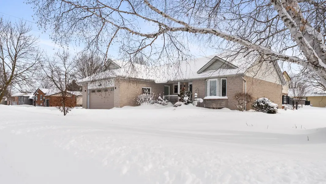 184 Henry ST, West Perth, ON N0K 1N0