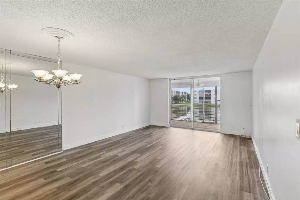 Dania Beach, FL 33004,1024 SE 4th Ave #204