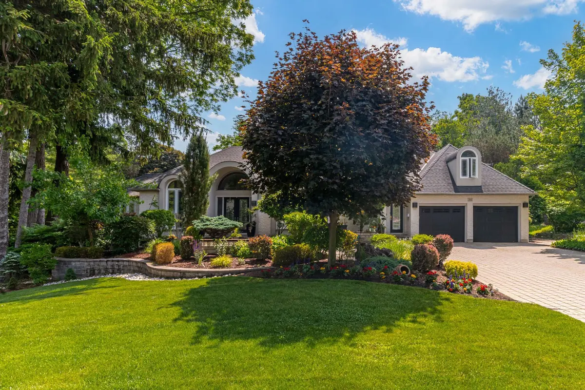 Hamilton, ON L9G 4Z2,34 Harrington PL