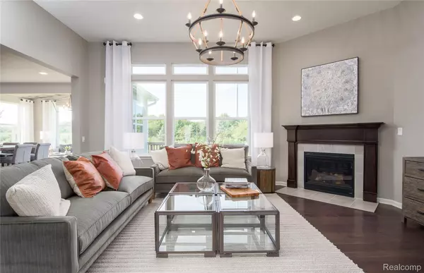 South Lyon, MI 48178,22206 Hilda LN