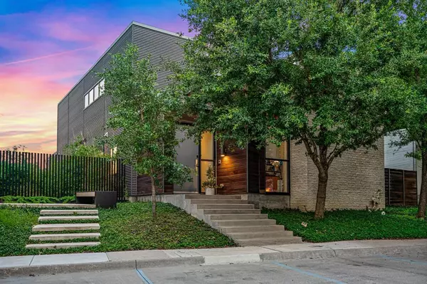 6 Vanguard Way, Dallas, TX 75243