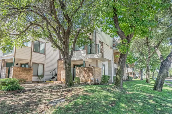 2312 Balsam Drive #A103, Arlington, TX 76006