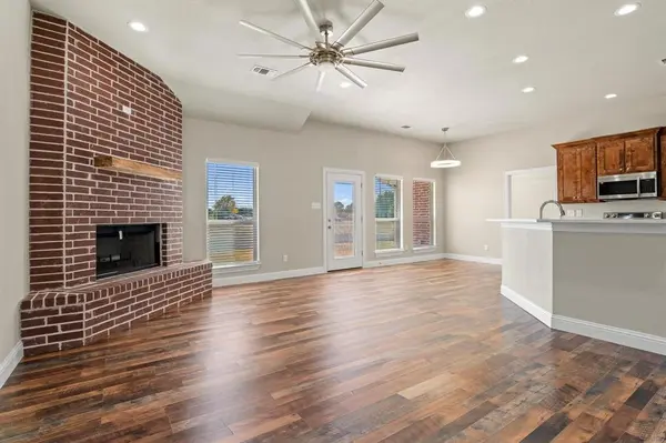 Ector, TX 75439,899 W Cardinal Street