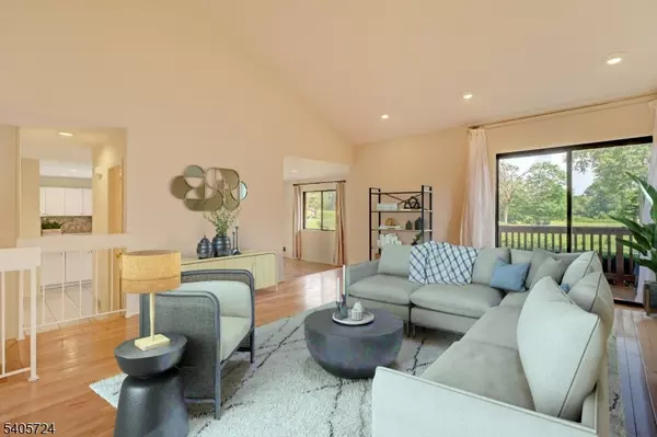 Florham Park Boro, NJ 07932,250 Ridgedale Ave #4