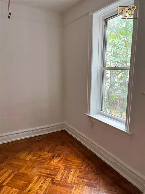 Brooklyn, NY 11233,445 Decatur ST