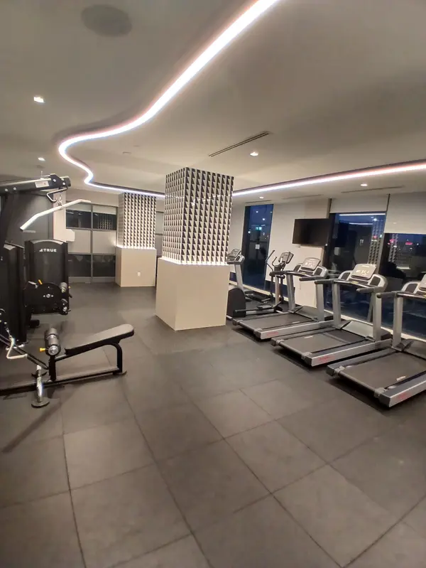 Oshawa, ON L1L 0W3,2545 Simcoe St N ST S #342