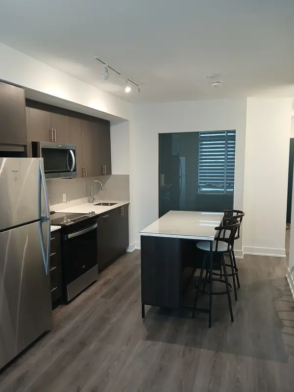 Oshawa, ON L1L 0W3,2545 Simcoe St N ST S #342