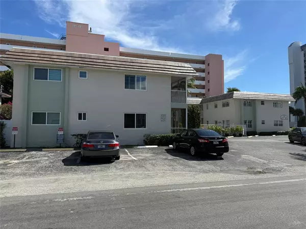 Pompano Beach, FL 33062,1450 N Riverside Dr #208