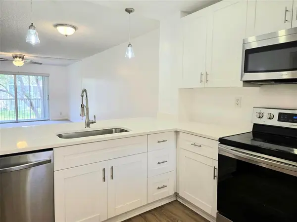 Coral Springs, FL 33071,1100 NW 87th Ave #202