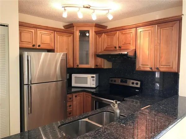 Davie, FL 33314,7061 SW 41st Pl