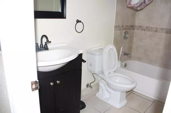 Riviera Beach, FL 33404,1570 W 12th Court