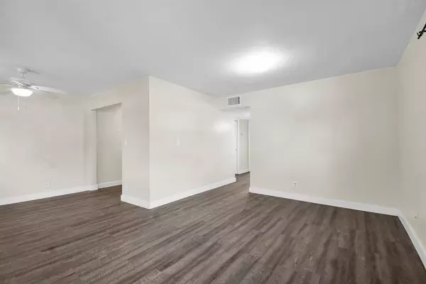 Hollywood, FL 33020,2466 Taylor St #205, 2B, 3C, 3D & 4D