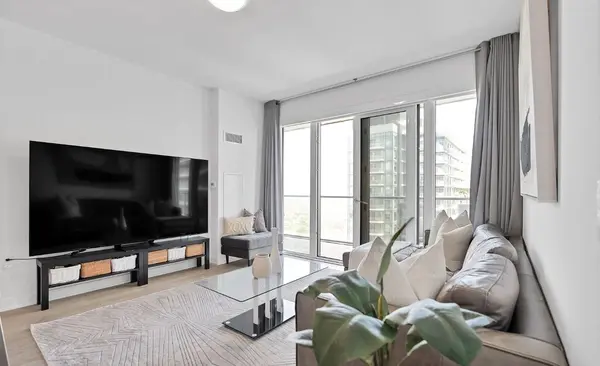 Mississauga, ON L5M 0Z8,4675 Metcalfe AVE E #2102