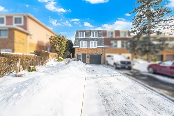 Mississauga, ON L4T 3R4,7493 Bybrook DR