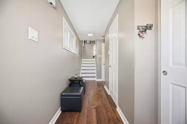 Mississauga, ON L4T 3R4,7493 Bybrook DR