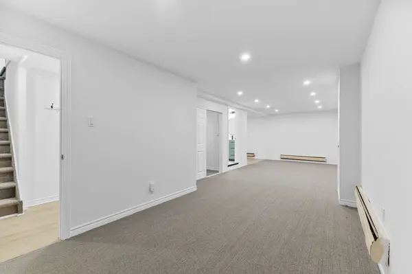 Orleans - Cumberland And Area, ON K1E 1T2,320 Reynolds DR #B