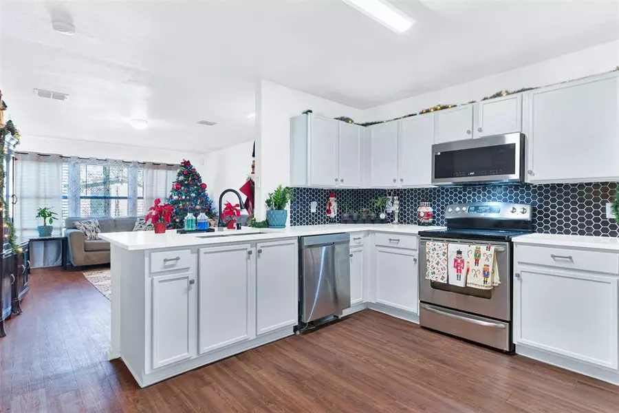 5722 Firethorn Drive, Dallas, TX 75249