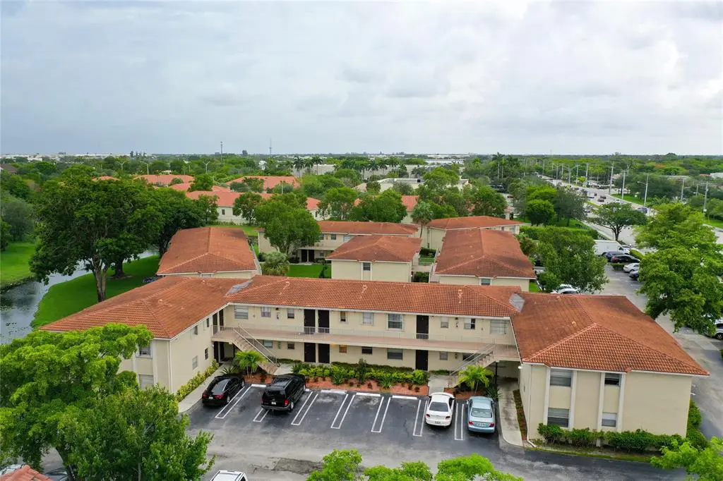 Coral Springs, FL 33065,3214 Coral Ridge Dr #3214