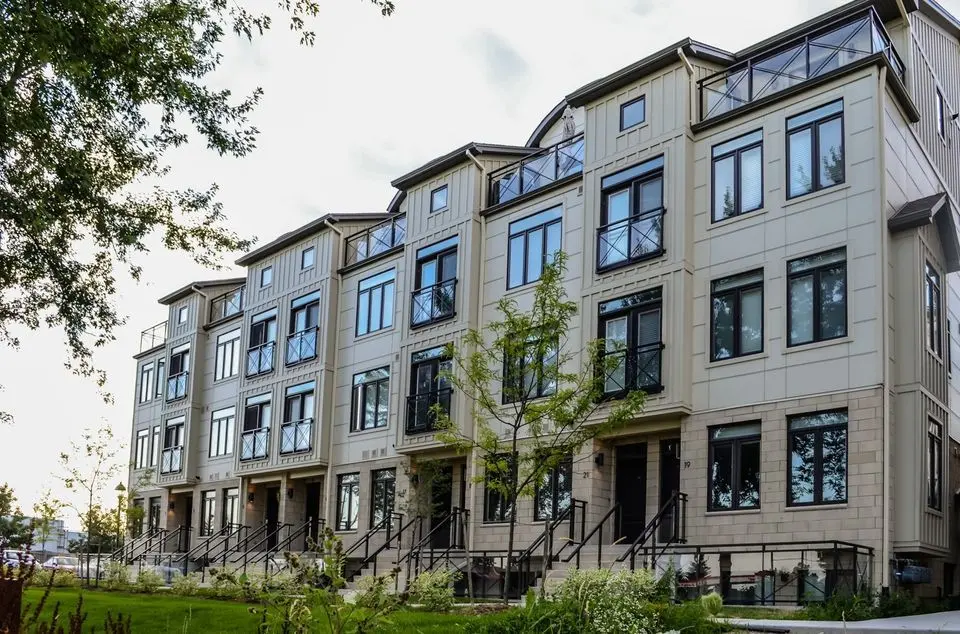 London North, ON N5X 3W1,112 North Centre RD #38