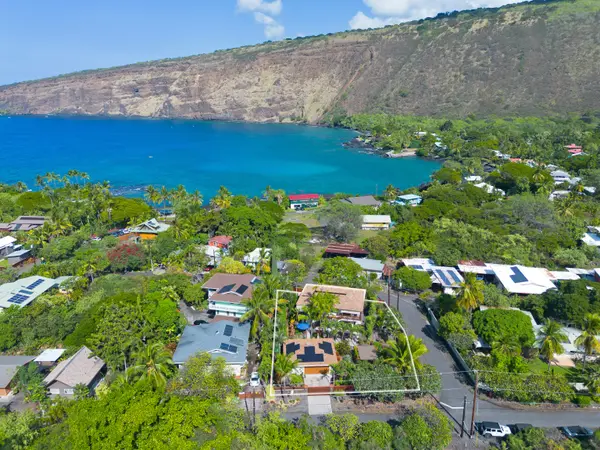 82-6277 KAHAULOA ST, Captain Cook, HI 96704