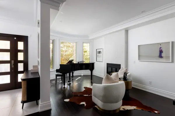 Toronto C09, ON M4W 3W5,46 Mathersfield DR