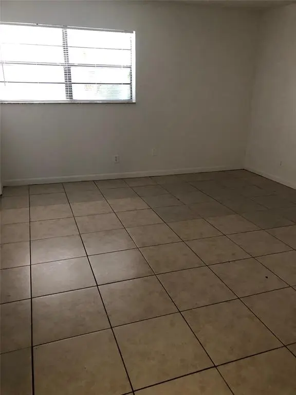 Coral Springs, FL 33065,3750 NW 115th Way #4-1